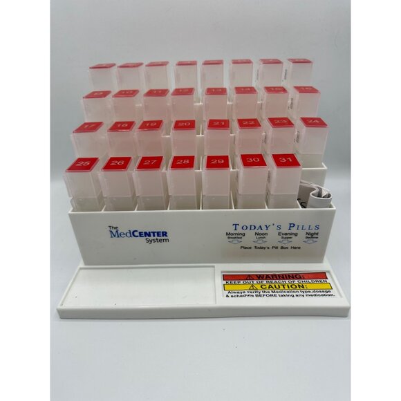 MedCenter Talking Alarm Clock 31-Day Pill Organizer Medication Reminder System A - Picture 3 of 12